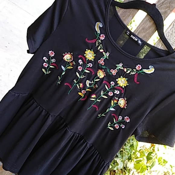 SHEIN: EMBROIDERED TOP - Picture 2 of 6